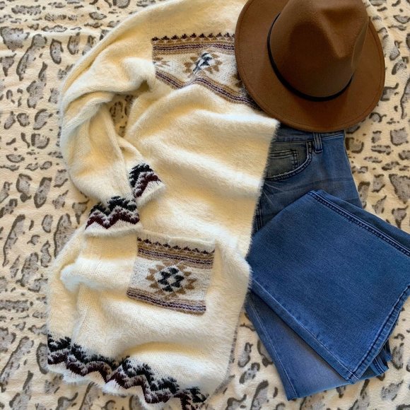 New Cozy Native Print Long Cardigan Sweater Top Boho Blanket Teddy Cowichan - Picture 3 of 10